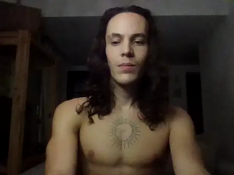 Snapshot of lukadaboy chatting on May 7, 11:21 pm lukadaboy online show from May 7, 11:21 pm
