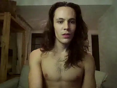 Snapshot of lukadaboy chatting on May 11, 11:35 pm lukadaboy online show from May 11, 11:35 pm