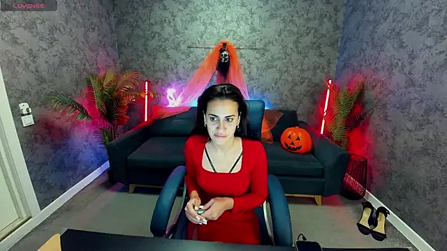 Snapshot of CherrySecrett chatting on October 29, 1:57 pm CherrySecrett online show from October 29, 1:57 pm