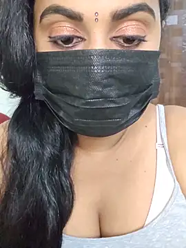 Snapshot of Dheronika_sweetie chatting on June 11, 8:29 pm Dheronika sweetie online show from June 11, 8:29 pm