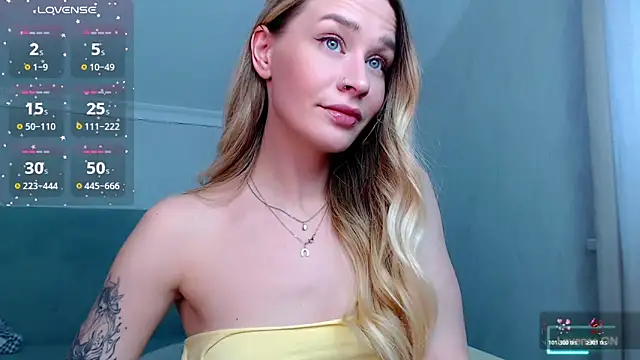 Snapshot of Anita_Delicious chatting on March 21, 3:15 pm Anita Delicious online show from March 21, 3:15 pm