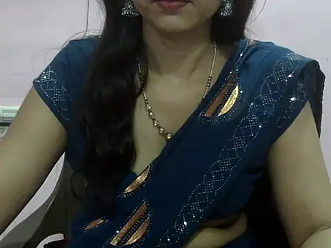 Laila Cute online show from April 21, 5:17 pm