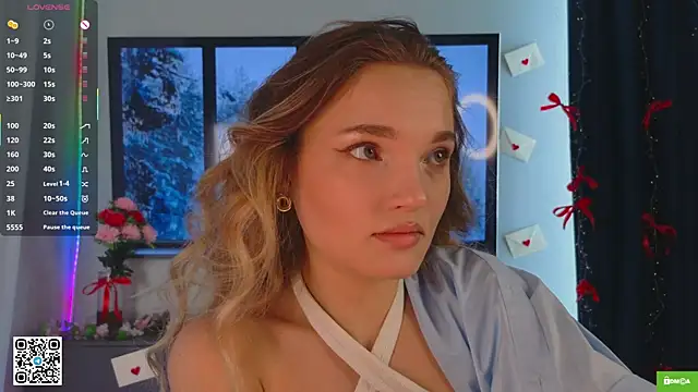 JulieLupo online show from March 1, 6:15 am