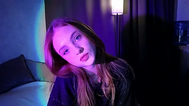 midnightMaya online show from October 15, 7:25 pm