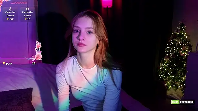 midnightMaya online show from February 11, 8:14 pm