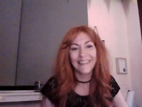 Snapshot of ShyGirlV chatting on October 22, 9:36 pm ShyGirlV online show from October 22, 9:36 pm