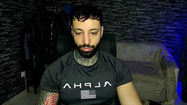 MasculineGuy99 online show from April 3, 9:13 pm