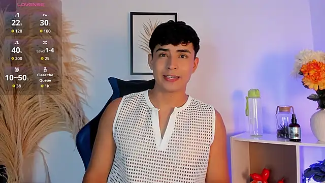 Snapshot of Thiago_Connor21 chatting on June 3, 8:58 pm Thiago Connor21 online show from June 3, 8:58 pm