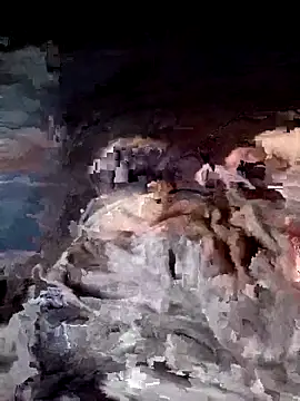 Snapshot of LewdHug51 chatting on November 9, 5:50 am LewdHug51 online show from November 9, 5:50 am