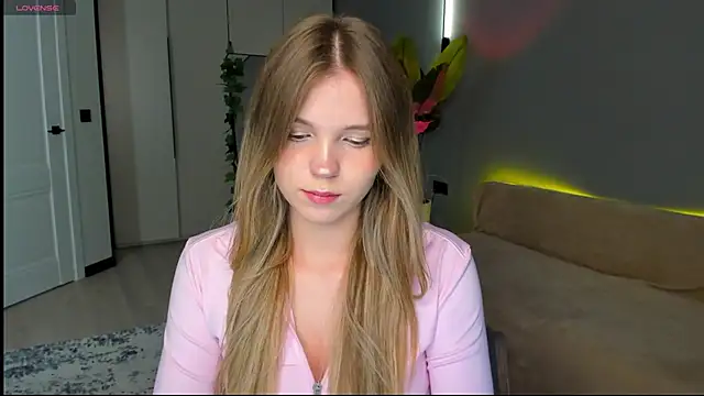 linakorvin online show from April 13, 1:05 pm