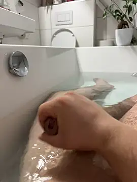 Snapshot of DomnHuan chatting on October 10, 6:40 pm DomnHuan online show from October 10, 6:40 pm