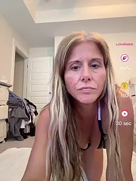 Snapshot of privateplaymilf chatting on June 15, 9:06 pm privateplaymilf online show from June 15, 9:06 pm