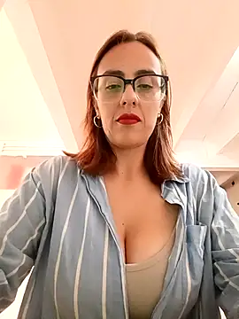 Snapshot of Jade_1-9 chatting on February 5, 5:39 pm Jade 1-9 online show from February 5, 5:39 pm