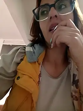 Snapshot of Jade_1-9 chatting on February 26, 8:30 pm Jade 1-9 online show from February 26, 8:30 pm