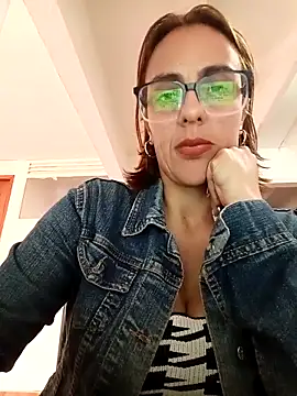 Snapshot of Jade_1-9 chatting on March 3, 7:09 pm Jade 1-9 online show from March 3, 7:09 pm