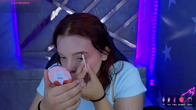 Snapshot of mia_foster_t chatting on June 2, 1:24 pm mia foster t online show from June 2, 1:24 pm