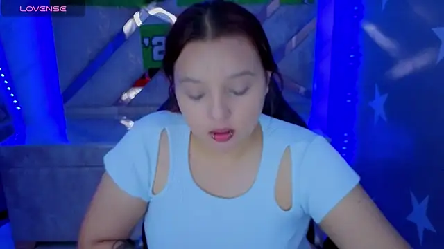 Snapshot of mia_foster_t chatting on July 9, 1:15 pm mia foster t online show from July 9, 1:15 pm
