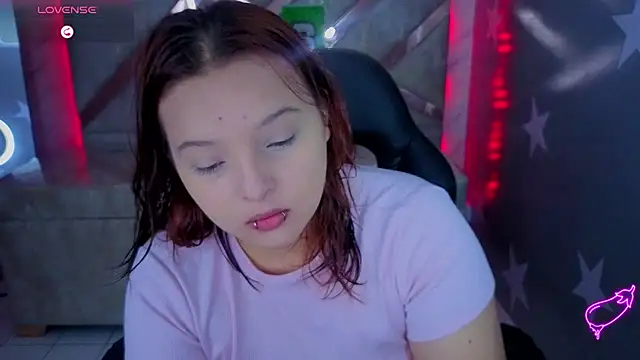 Snapshot of mia_foster_t chatting on July 10, 12:52 pm mia foster t online show from July 10, 12:52 pm