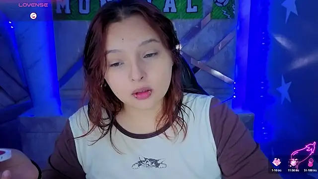 Snapshot of mia_foster_t chatting on July 13, 1:25 pm mia foster t online show from July 13, 1:25 pm