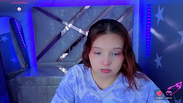 Snapshot of mia_foster_t chatting on August 3, 1:16 pm mia foster t online show from August 3, 1:16 pm