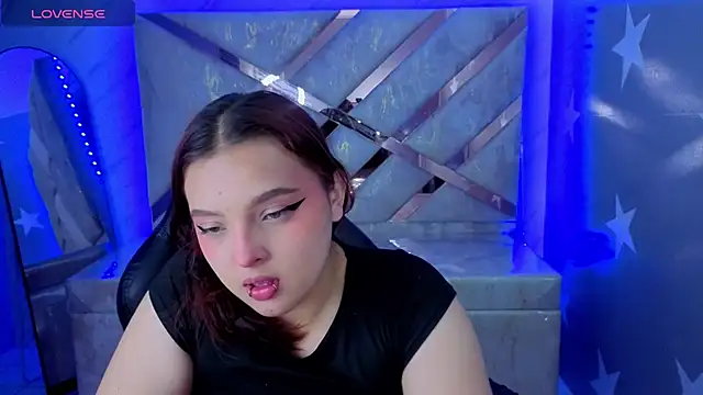 Snapshot of mia_foster_t chatting on August 7, 1:13 pm mia foster t online show from August 7, 1:13 pm