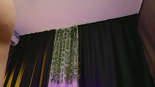 AngelsBoobsxx online show from June 25, 4:44 pm
