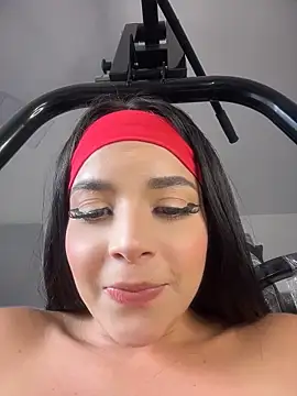 Snapshot of ArieliciousXXX chatting on April 18, 7:58 pm ArieliciousXXX online show from April 18, 7:58 pm