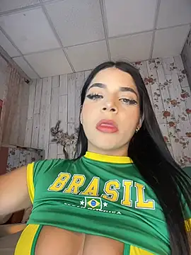 Snapshot of ArieliciousXXX chatting on April 23, 1:13 pm ArieliciousXXX online show from April 23, 1:13 pm