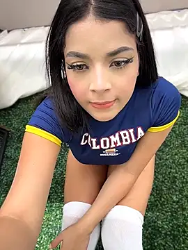 Snapshot of ArieliciousXXX chatting on April 25, 1:14 pm ArieliciousXXX online show from April 25, 1:14 pm