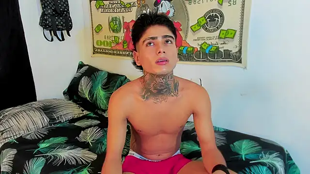 megan lol online show from April 18, 4:33 pm