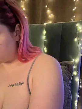 KellyMoors online show from February 2, 1:59 am