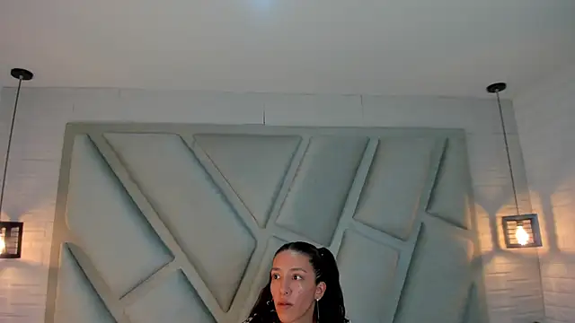 Julieta Slav3 online show from March 4, 9:32 pm