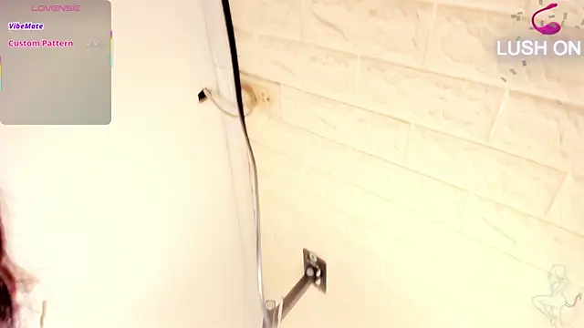 Julieta Slav3 online show from April 7, 9:59 pm