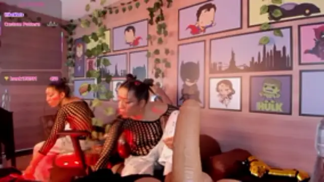 Snapshot of Julieta_Slav3 chatting on May 10, 9:03 am Julieta Slav3 online show from May 10, 9:03 am