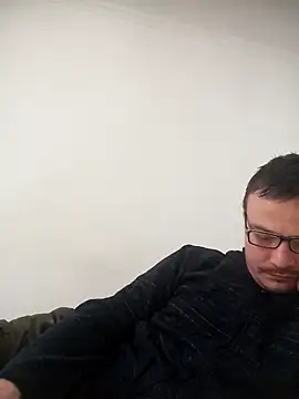 Snapshot of viktor1992-1-1 chatting on May 6, 6:08 am viktor1992-1-1 online show from May 6, 6:08 am