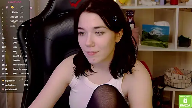 Kelly foox online show from March 22, 2:53 pm