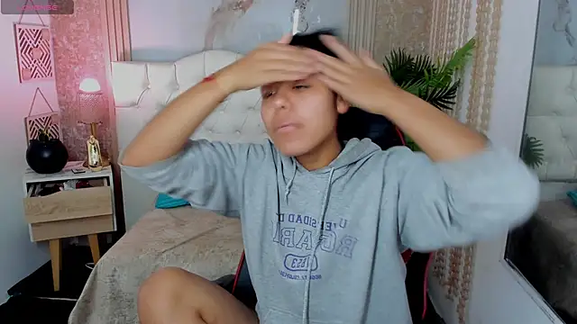 AriaVega online show from April 2, 12:36 pm