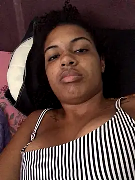 Lorennapires online show from October 24, 9:17 am