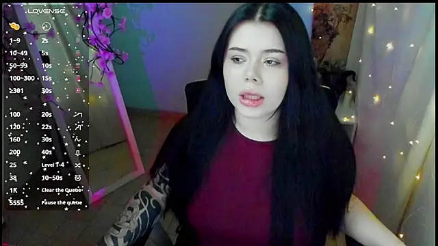 Snapshot of Mona_Esty chatting on May 4, 6:20 am Mona Esty online show from May 4, 6:20 am