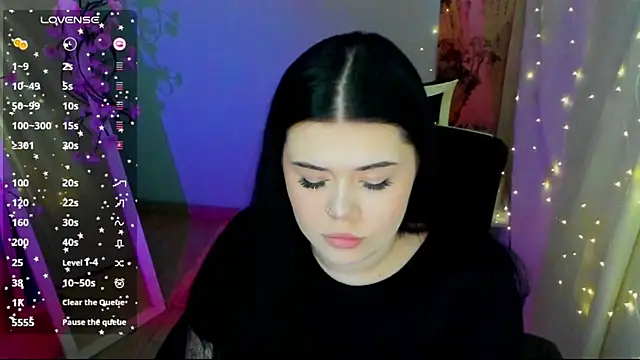 Snapshot of Mona_Esty chatting on June 21, 6:05 am Mona Esty online show from June 21, 6:05 am