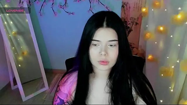 Snapshot of Mona_Esty chatting on August 5, 6:05 am Mona Esty online show from August 5, 6:05 am