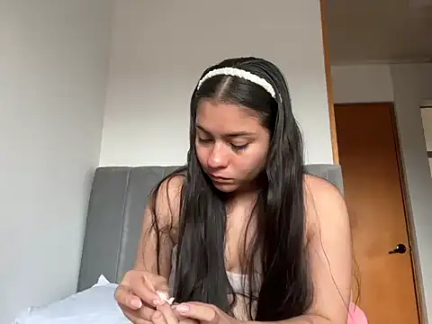 camilita1820 online show from October 21, 8:31 pm
