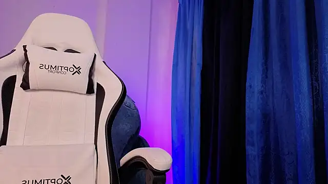 Violet Jhonson online show from November 18, 12:42 pm