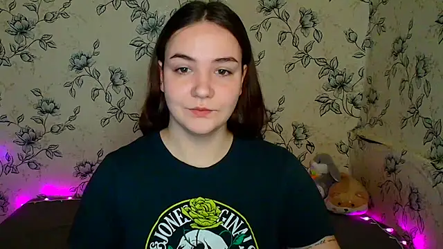 Snapshot of OliviaMontgommery chatting on April 15, 1:51 pm OliviaMontgommery online show from April 15, 1:51 pm