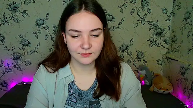 Snapshot of OliviaMontgommery chatting on April 19, 10:14 am OliviaMontgommery online show from April 19, 10:14 am