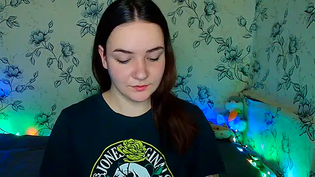 Snapshot of OliviaMontgommery chatting on May 20, 9:37 am OliviaMontgommery online show from May 20, 9:37 am