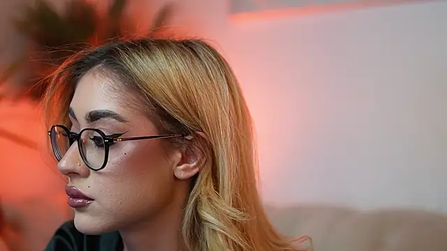 AileenKiss online show from February 25, 9:46 pm