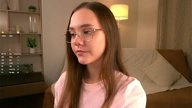 SweetSaraPie online show from January 8, 6:10 pm