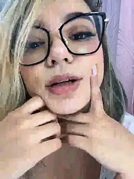 Amy thompson01 online show from October 20, 8:15 am