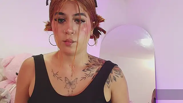 SoofiKiss online show from April 14, 6:58 pm